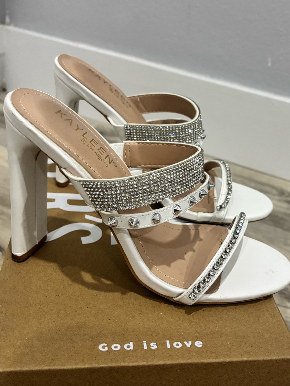 SEXY! ✨ White and Silver Studded Rhinestone Heels